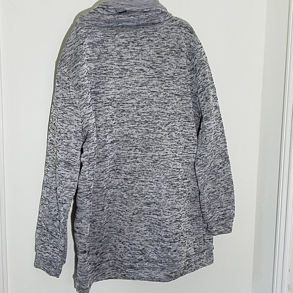 🆕️ BOSS Marble Cowl Neck Sweatshirt - Picture 3 of 6